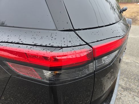 New 2026 Nissan Pathfinder Platinum image 15