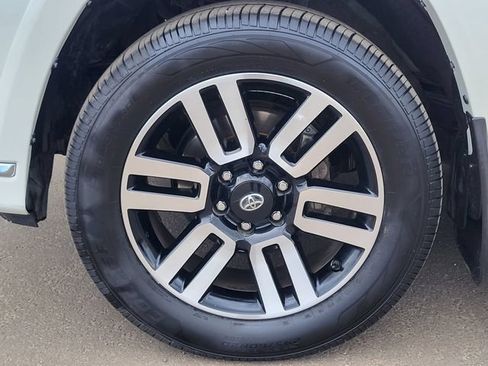 Used 2018 Toyota 4Runner Limited AWD/4WD image 10