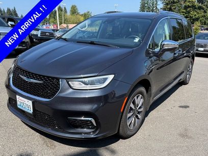 Used 2021 Chrysler Pacifica Limited w/ Premium & Safety Sphere Group