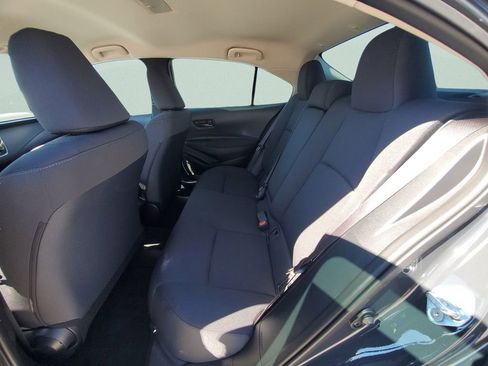 Used 2025 Toyota Corolla LE w/ Convenience Package image 13