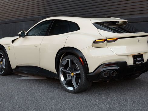 Used 2025 Ferrari Purosangue AWD/4WD image 24