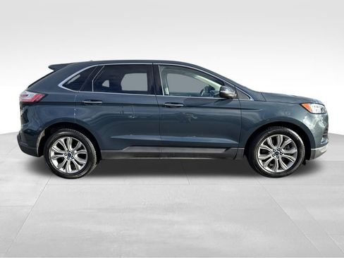 Used 2019 Ford Edge Titanium w/ Cold Weather Package image 9
