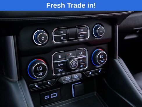 Used 2024 Chevrolet Tahoe Z71 w/ Luxury Package AWD/4WD image 28