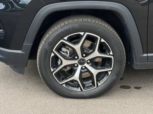 Certified 2025 Jeep Compass Limited AWD/4WD image 11