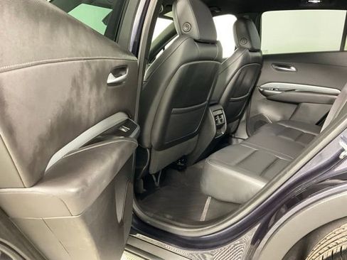 Used 2023 Cadillac XT4 Premium Luxury FWD image 13