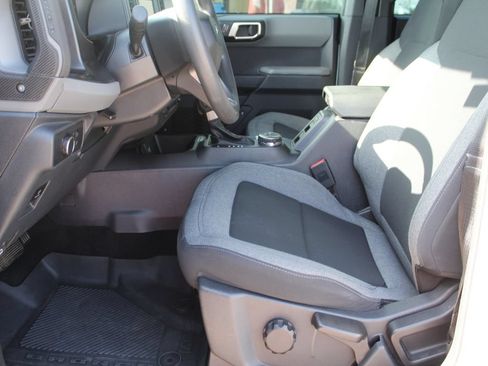 Used 2022 Ford Bronco 4-Door AWD/4WD image 10