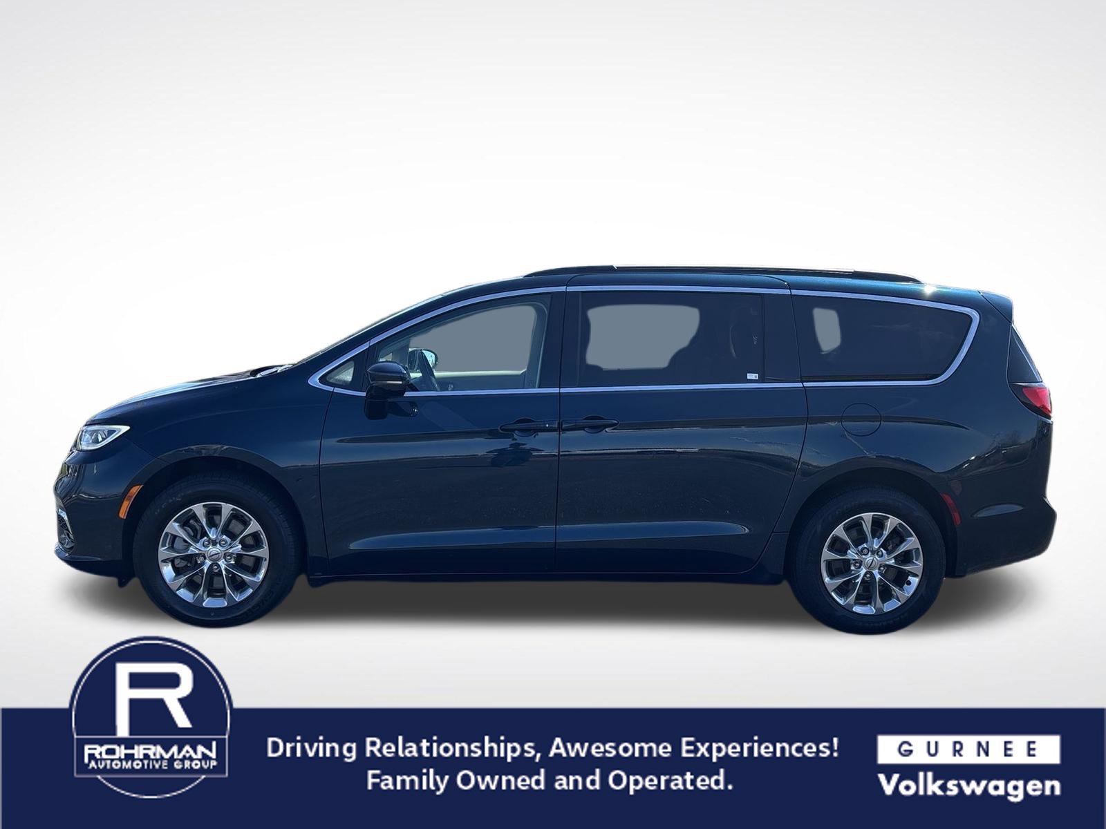 Used 2022 Chrysler Pacifica Touring-L AWD/4WD image 5