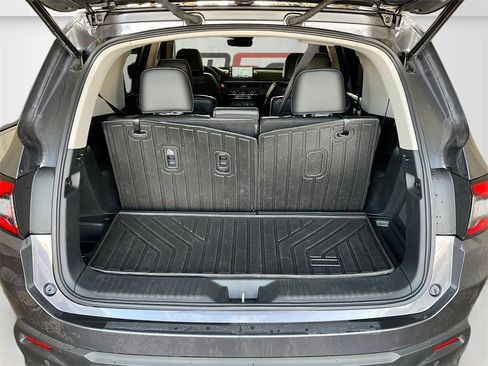 Used 2025 Honda Pilot Elite image 29