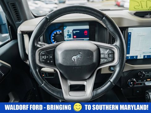 Used 2023 Ford Bronco Wildtrak image 34