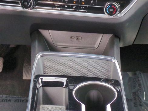 Certified 2025 Chevrolet Equinox LT image 20