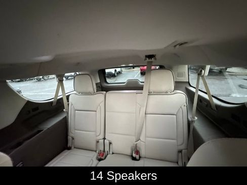 Used 2022 GMC Yukon XL Denali AWD/4WD image 12