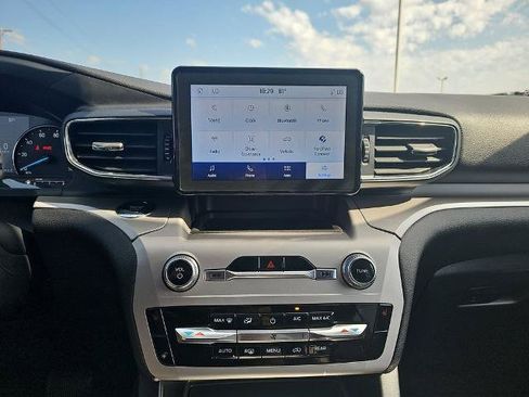 Certified 2023 Ford Explorer XLT w/ Equipment Group 202A AWD/4WD image 20