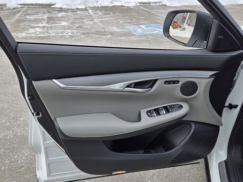 Certified 2025 INFINITI QX50 Luxe image 7