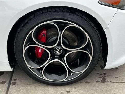 Used 2022 Alfa Romeo Giulia Veloce image 7