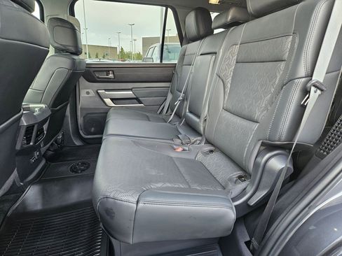 Used 2024 Toyota Sequoia SR5 w/ SR5 Premium Package AWD/4WD image 28