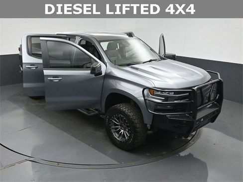 Used 2020 Chevrolet Silverado 1500 RST image 44