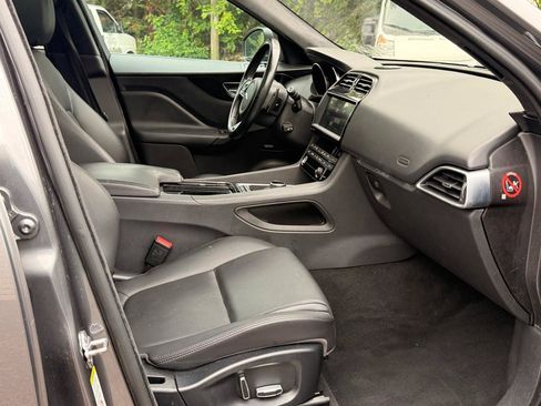 Used 2019 Jaguar F-PACE Premium AWD/4WD image 26
