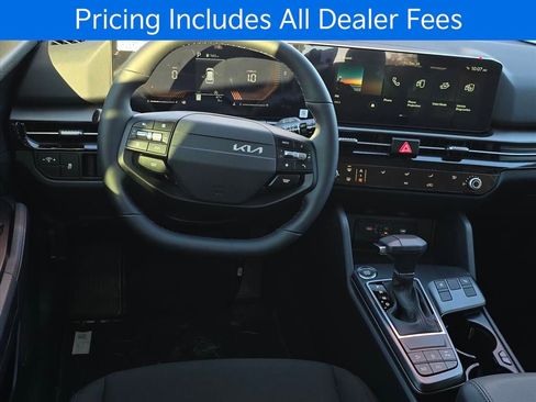New 2026 Kia Sportage LX AWD/4WD image 13