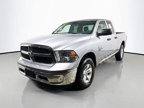 Used 2024 RAM 1500 Classic SLT image 10