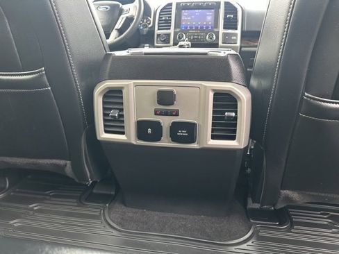 Used 2020 Ford F150 Lariat w/ Equipment Group 502A Luxury image 13