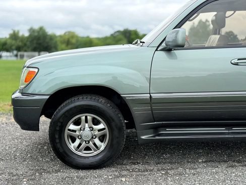 Used 2001 Lexus LX 470 4WD image 19
