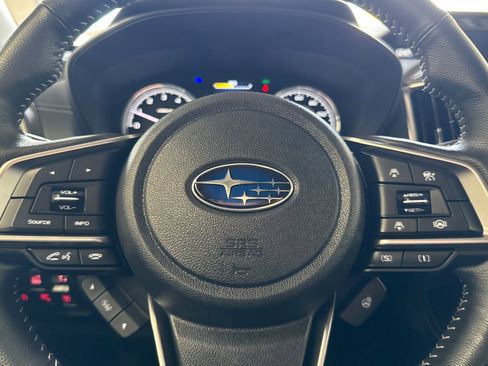 Used 2022 Subaru Forester Touring image 23