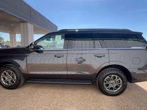New 2026 Ford Expedition Active RWD image 5