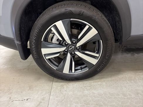 Used 2023 Nissan Rogue SL AWD/4WD image 34