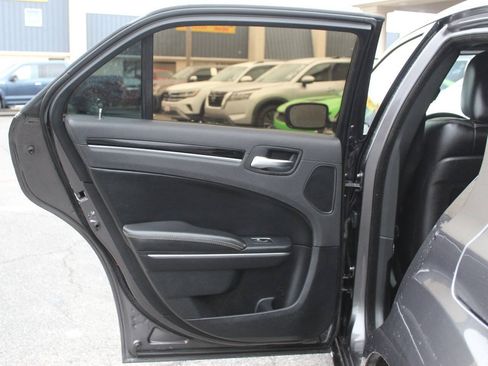 Used 2017 Chrysler 300 S RWD image 14