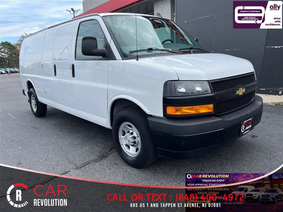 Used 2021 Chevrolet Express 2500 Extended w/ Driver Convenience Package RWD image 1