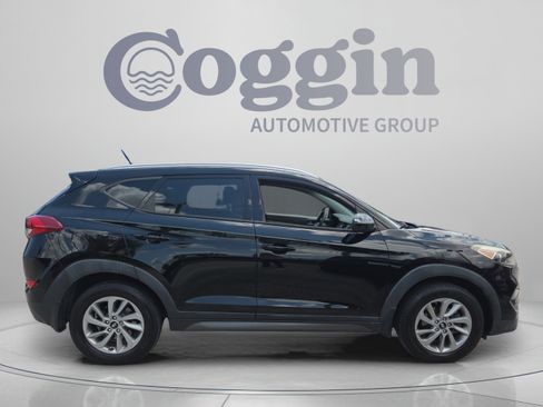 Used 2016 Hyundai Tucson SE w/ Option Group 02 FWD image 6