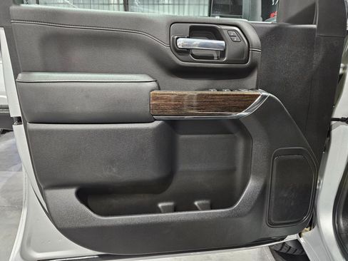 Used 2023 GMC Sierra 2500 SLE image 24