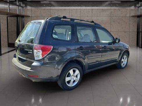 Used 2011 Subaru Forester 2.5X image 5