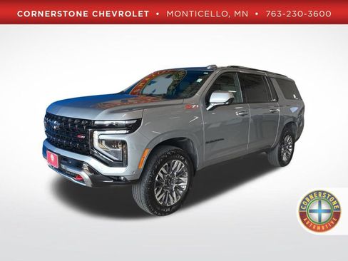 Used 2025 Chevrolet Suburban Z71 AWD/4WD image 1