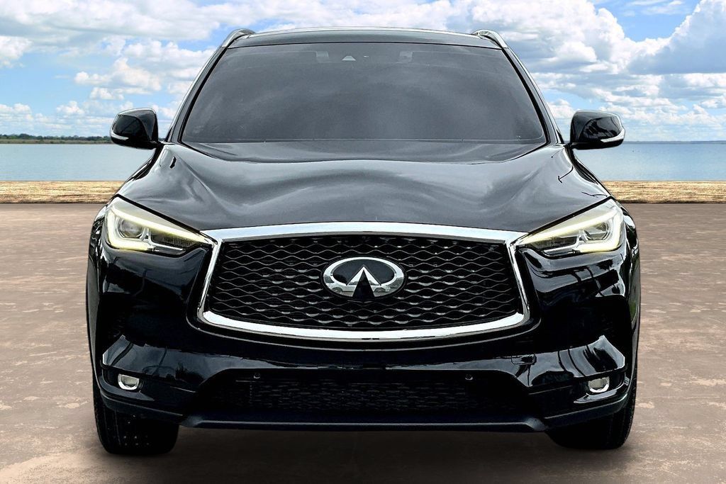 Used 2019 INFINITI QX50 Essential w/ Proactive Package AWD/4WD image 2