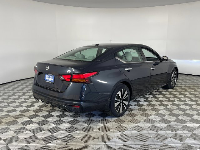 Used 2020 Nissan Altima 2.5 SV FWD image 16