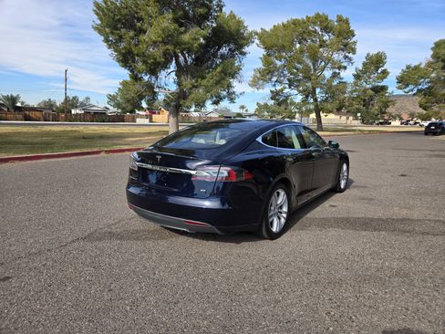 Used 2013 Tesla Model S image 5