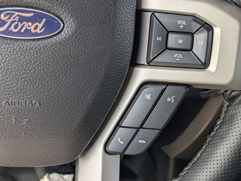 Used 2016 Ford F150 Lariat image 29