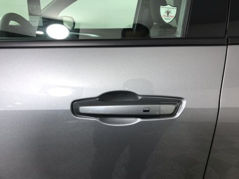 New 2026 Chevrolet Traverse LT w/ Midnight/Sport Edition image 8