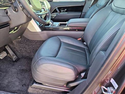 Used 2025 Land Rover Range Rover Long Wheelbase Autobiography image 16