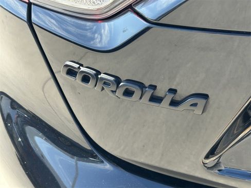 Used 2023 Toyota Corolla SE image 12