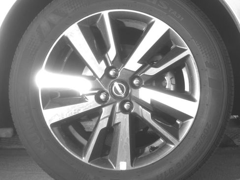 Used 2025 Nissan Versa SV FWD image 9