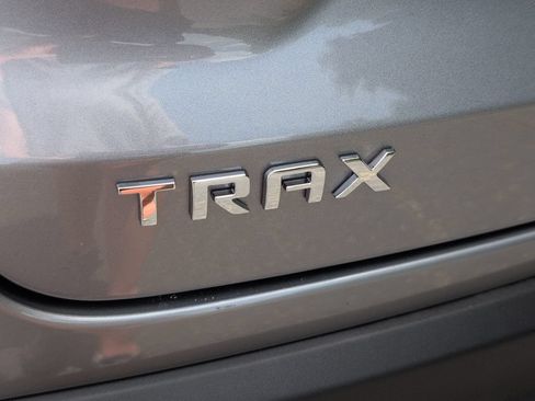 New 2026 Chevrolet Trax LS w/ LS Convenience Package FWD image 6