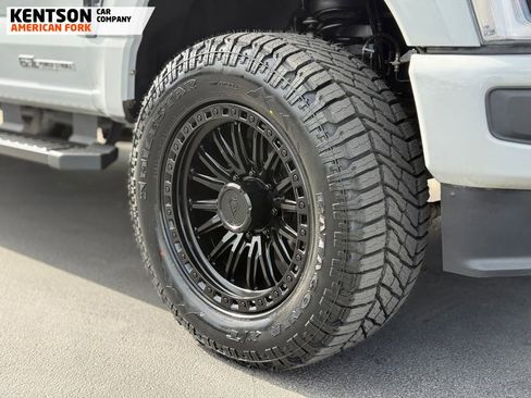 Used 2025 Ford F350 Lariat w/ Black Appearance Package AWD/4WD image 13