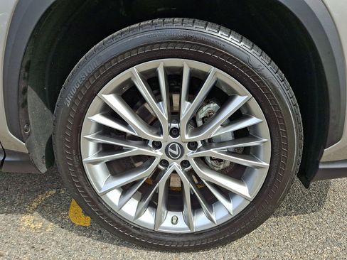 Certified 2023 Lexus NX 350h AWD image 9