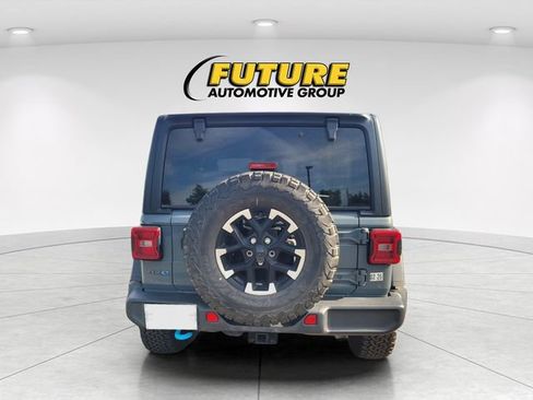 Used 2024 Jeep Wrangler Unlimited Rubicon 4xe AWD/4WD image 4