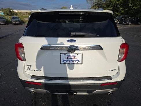 Certified 2022 Ford Explorer Limited w/ Equipment Group 301A image 14