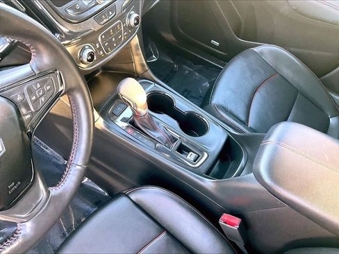 Certified 2022 Chevrolet Equinox RS w/ RS Leather Package image 13