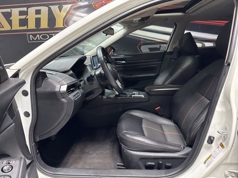 Used 2021 Nissan Altima 2.5 SR w/ SR Premium Package image 4