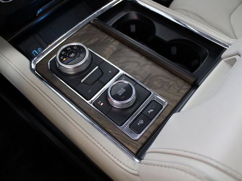 Used 2021 Ford Expedition Max Platinum image 44